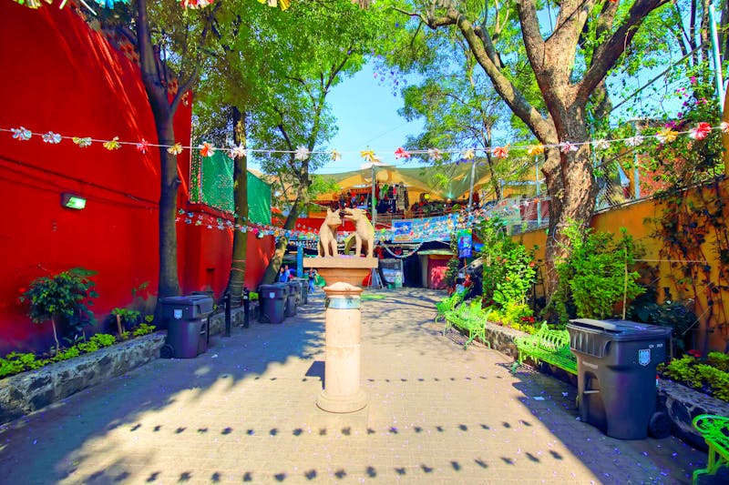 Künstlermarkt im Stadtteil Coyoacan - Mexiko-Stadt  - ©eskystudio - stock.adobe.com