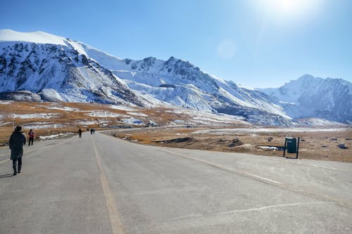 Karakorum-Gebirge, Karakorum Highway am Kunjirap-Pass &ndash; &copy; Sulo Letta - stock.adobe.com
