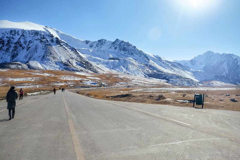 Karakorum-Gebirge, Karakorum Highway am Kunjirap-Pass - ©Sulo Letta - stock.adobe.com