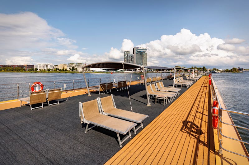 A-ROSA ALEA - Sonnendeck  - © A-ROSA // fejesbence.com