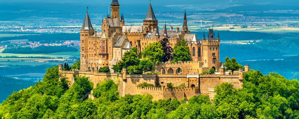Schloss Hohenzollern in der Schwäbischen Alb – © Leonid Andronov - stock.adobe.com