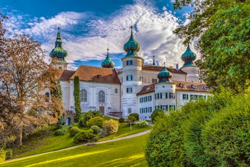 Schloss Artstetten  &ndash; &copy; borisb17 - stock.adobe.com
