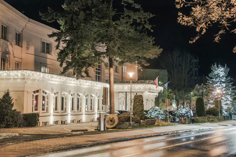 Polen, Ustka, Hotel Lubicz, Hotel Lubicz Außenfassade - &copy;Hotel Lubicz