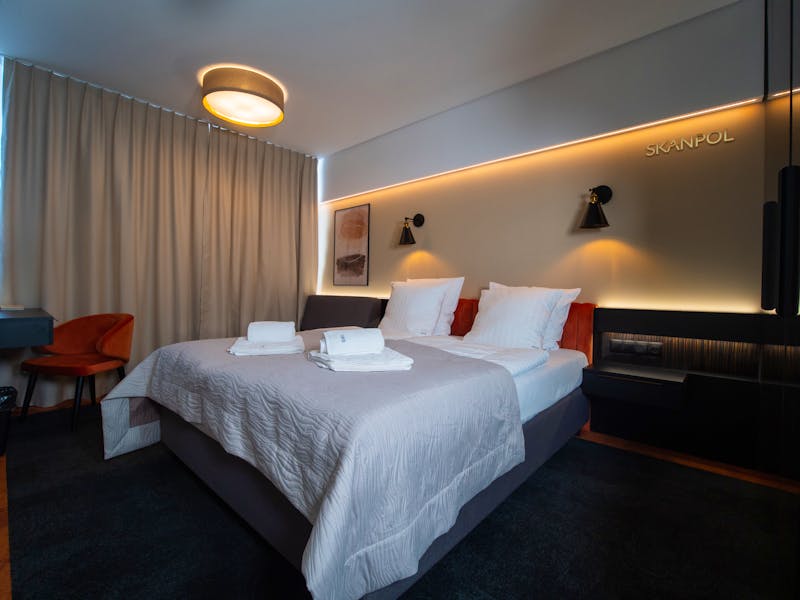 Zimmerbeispiel Doppelzimmer Deluxe im New Skanpol – ©IdeaSpa