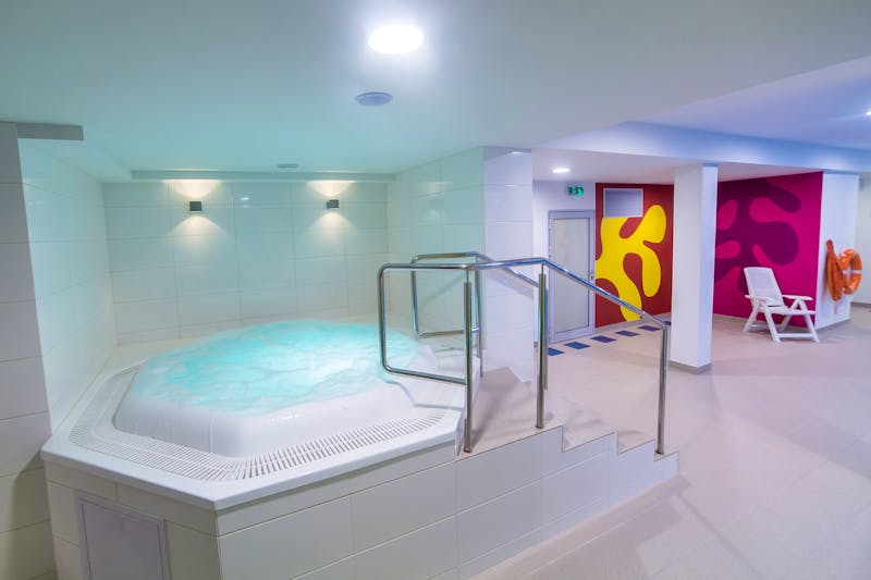 Whirlpool im Wellness-Bereich des  Hotels New Skanpol – ©IdeaSpa