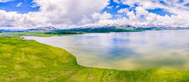 Paravani See in Georgia - ©george - stock.adobe.com
