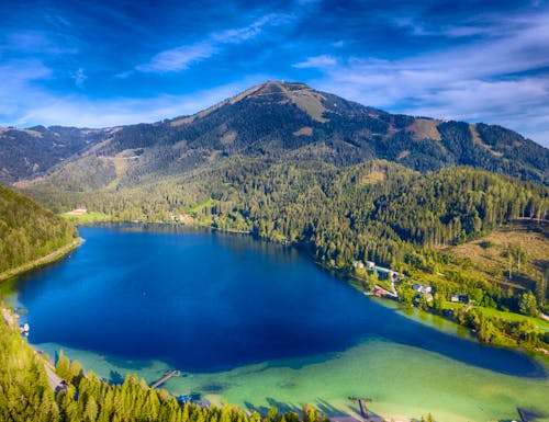 Erlaufsee in Niederösterreich – © mdworschak - stock.adobe.com