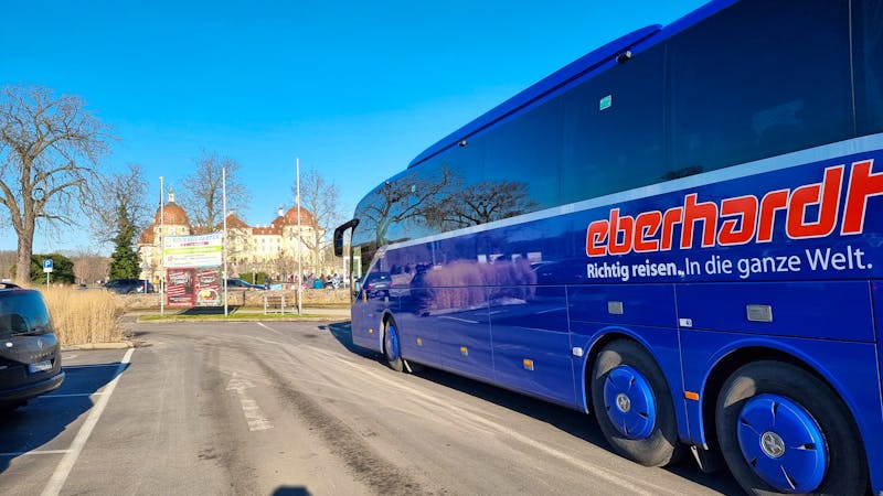 Eberhardt Reisebus unterwegs - &copy;Eberhardt Travel