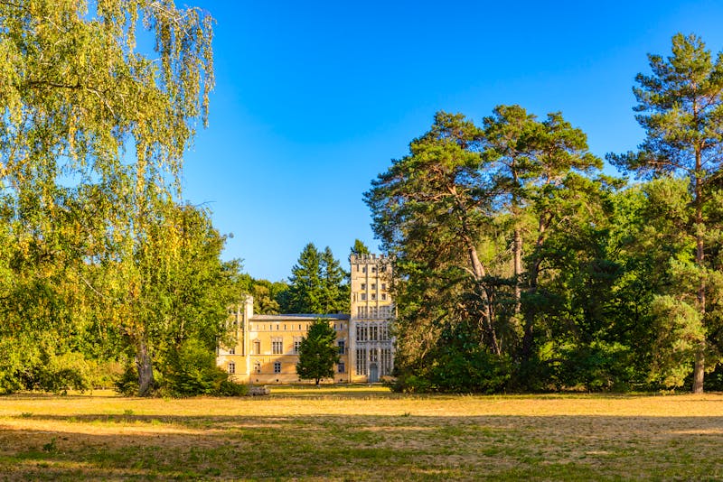 Pfaueninsel in Berlin - Schlosspark - &copy;Peeradontax - stock.adobe.com