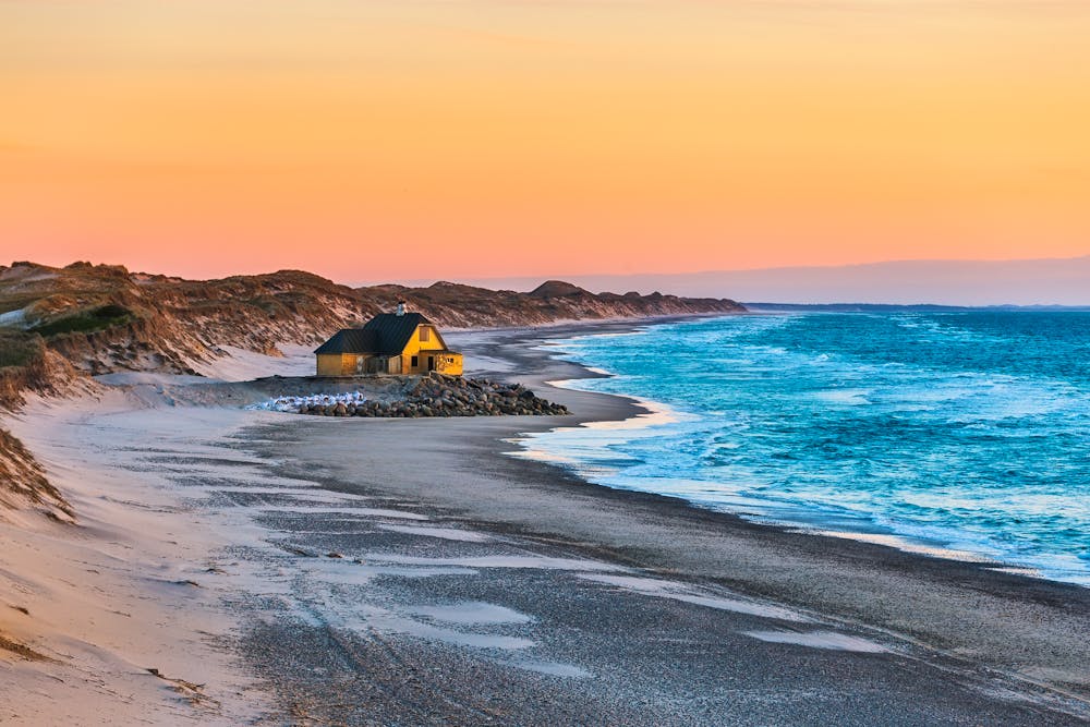 Haus am Strand nähe Gammel Skagen &ndash; &copy; rphfoto - stock.adobe.com