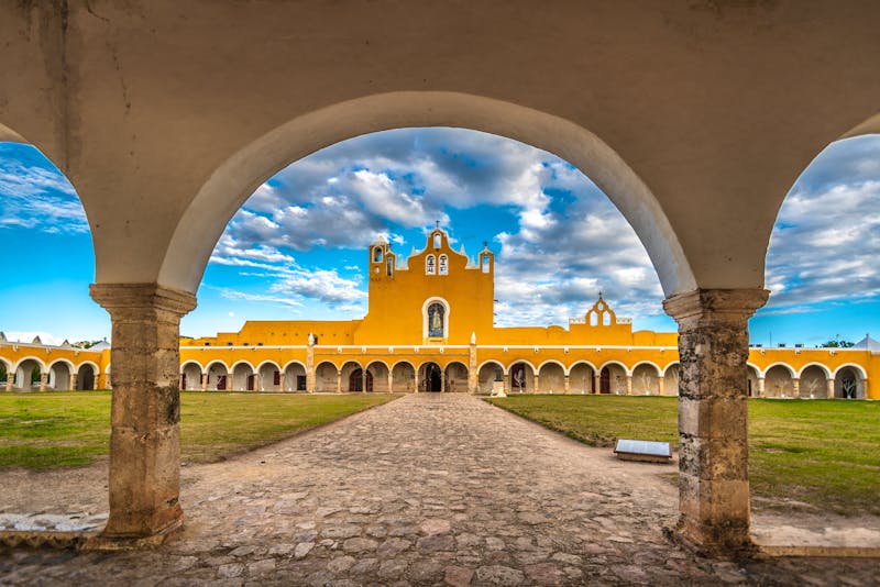 Izamal   - ©OscarLoRo - stock.adobe.com