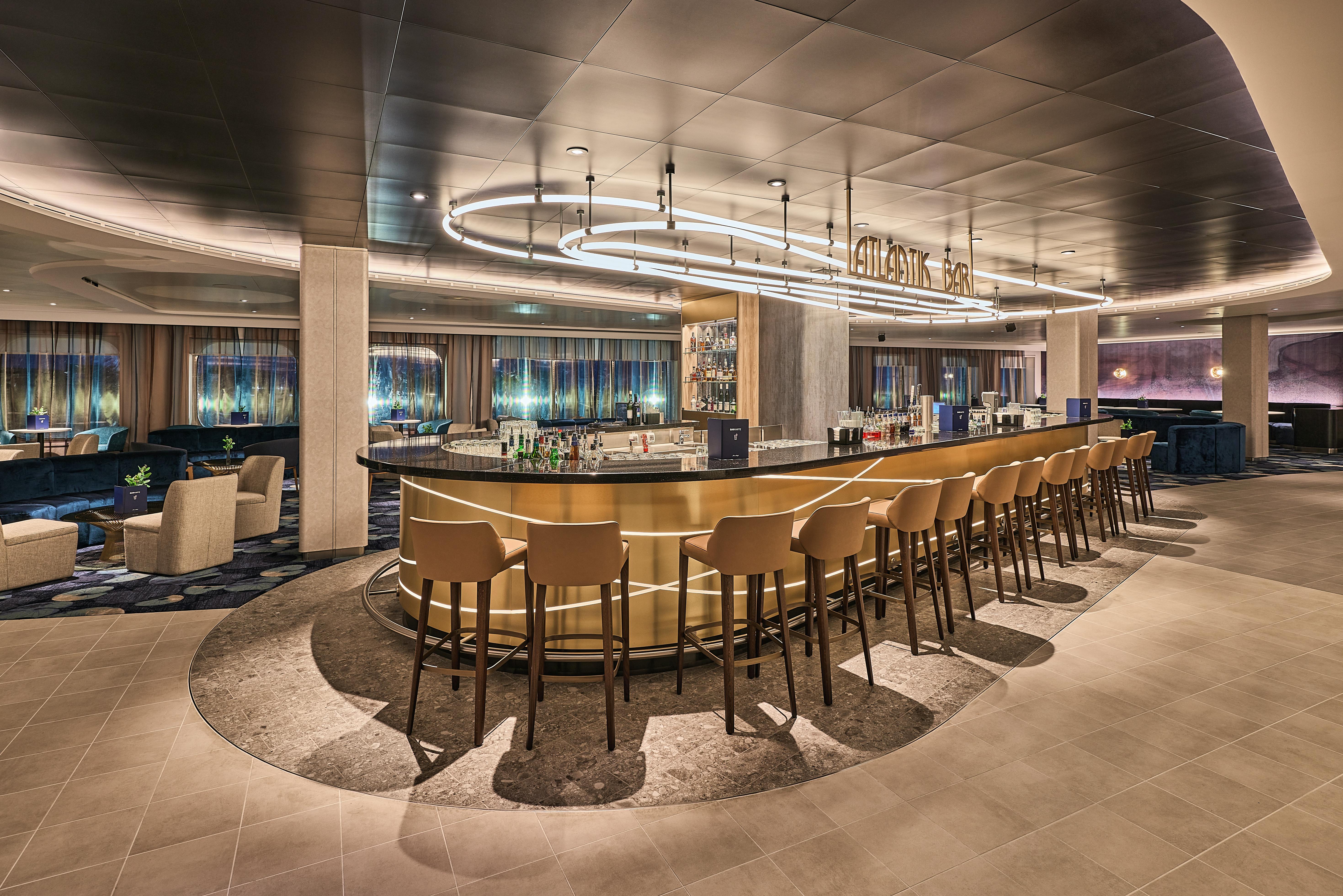 Atlantik Bar auf der Mein Schiff Relax&nbsp;&ndash;&nbsp;&copy;&nbsp;René Supper