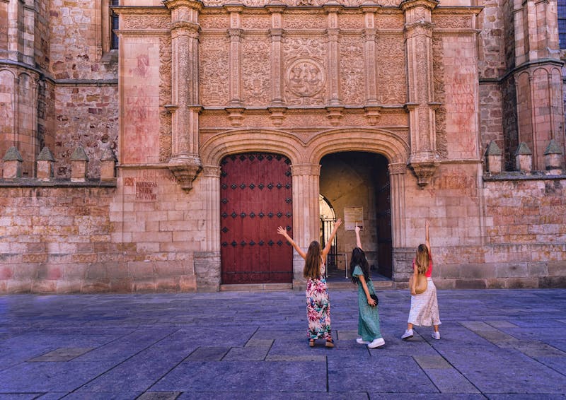 Salamanca - Fassade eines Hauptgebäudes der Universität - ©TourSpain