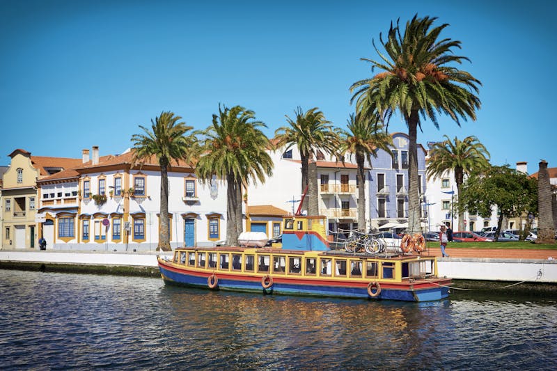 Typische Häuser am Fluss Vouga, Aveiro, Portugal - &copy;A-ROSA