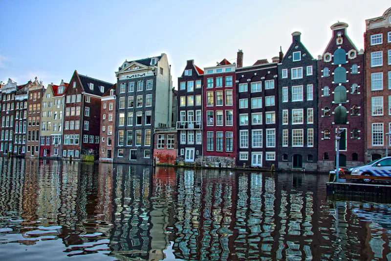 Rhein Niederlande Amsterdam Gracht 02 - &copy;nicko Cruises