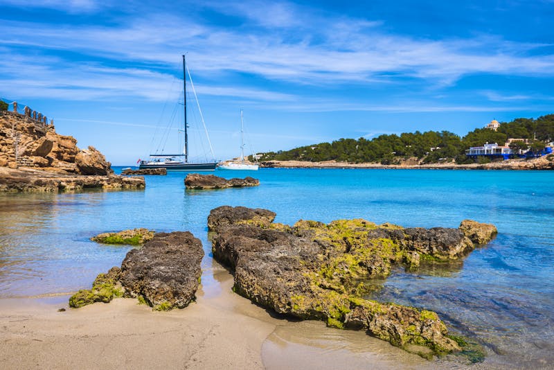 Cala Portinatx an der Nordküste von Ibiza - ©lic0001 - stock.adobe.com
