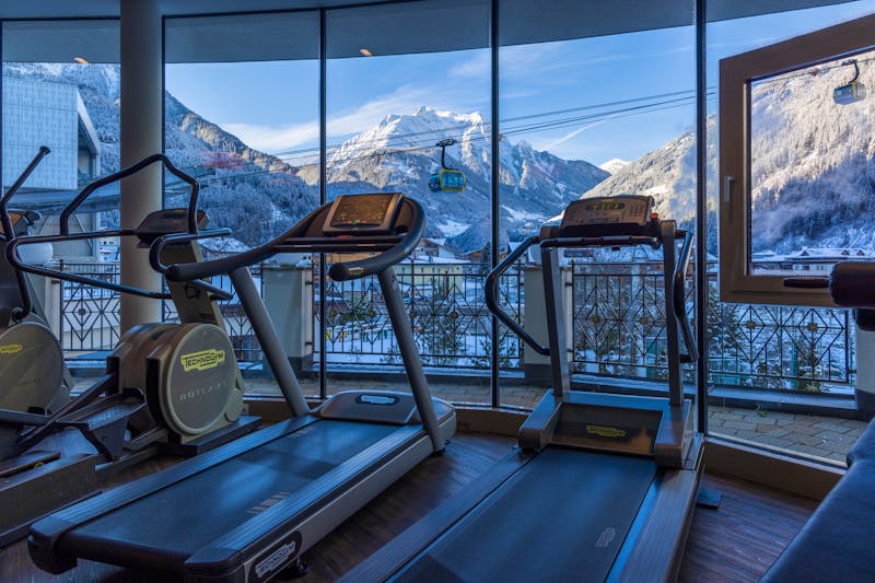 HotelStrass/ Fitnessstudio mit Blick nach draußen – ©Thomas Eberharter Photography
