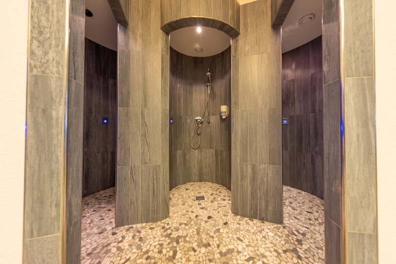 Sport Spa Hotel Strass/ Dusche – ©Thomas Eberharter Photography