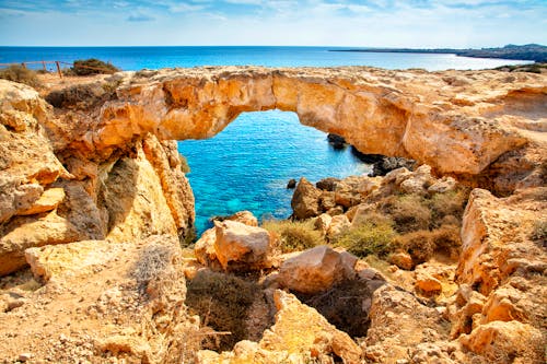 Steinbrücke am Kap Greco bei Protaras &ndash; &copy; Vladimir Sazonov - stock.adobe.com