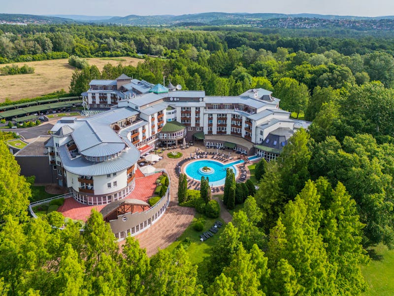 Lotus Therme Hotel & Spa in Heviz - Luftbild vom Hotel – ©Lotus Therme Hotel & Spa