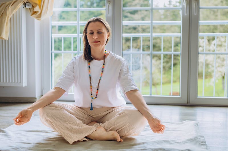 Kundalini Yoga - ©Екатерина Лукашина - stock.adobe.com