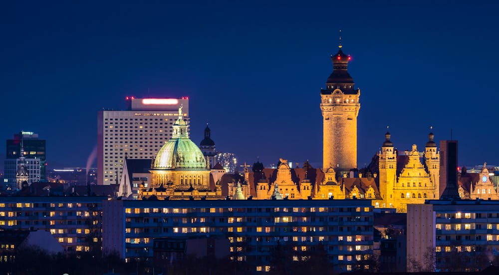 Blick zum Rathaus und Westin-Hotel in Leipzig  &ndash; &copy; kentauros - stock.adobe.com