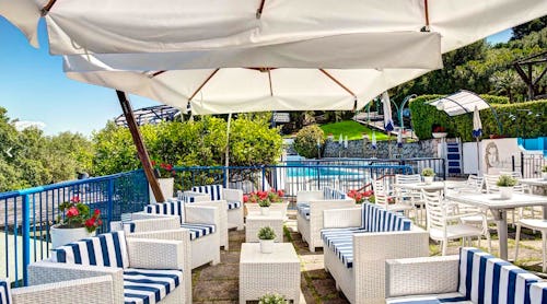 Residence Gocce Di Capri di Marco Cocurullo - Poolbar – © Residence Gocce Di Capri di Marco Cocurullo