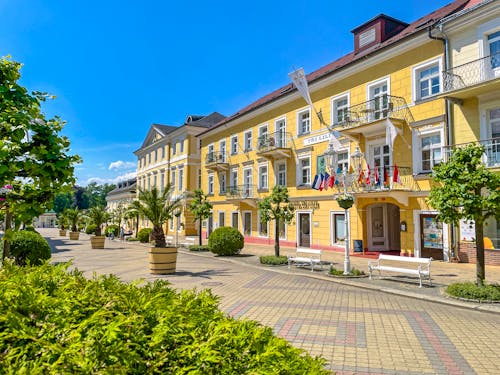 Franzensbad - Kurhotel Drei Lilien - Aussenansicht &ndash; &copy; Kurhotel Drei Lilien Franzensbad