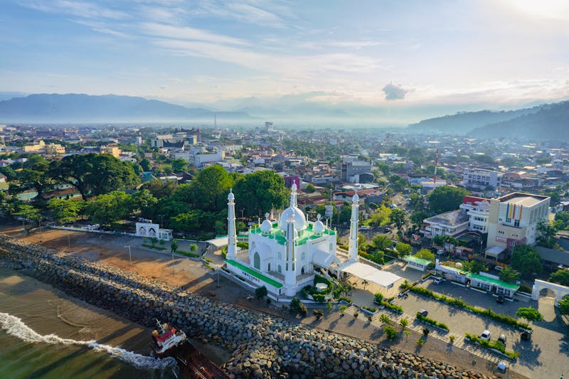 Al-Hakim Moschee in Padang, West Sumatra (Indonesien) - ©afdal - Adobe Stock