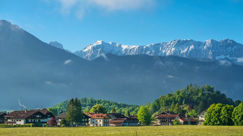 Oberaudorf mit Blick auf die Alpen - ©RS.Foto - stock.adobe.com