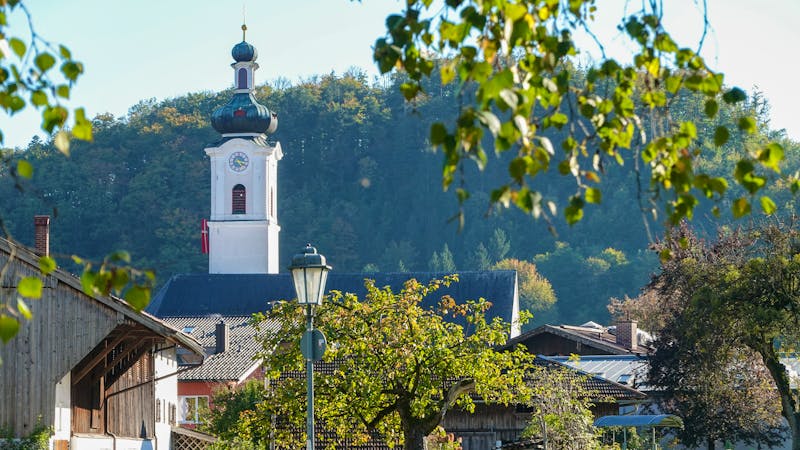 Kirchturm von Oberaudorf in den Bayerischen Voralpen - ©RS.Foto - stock.adobe.com