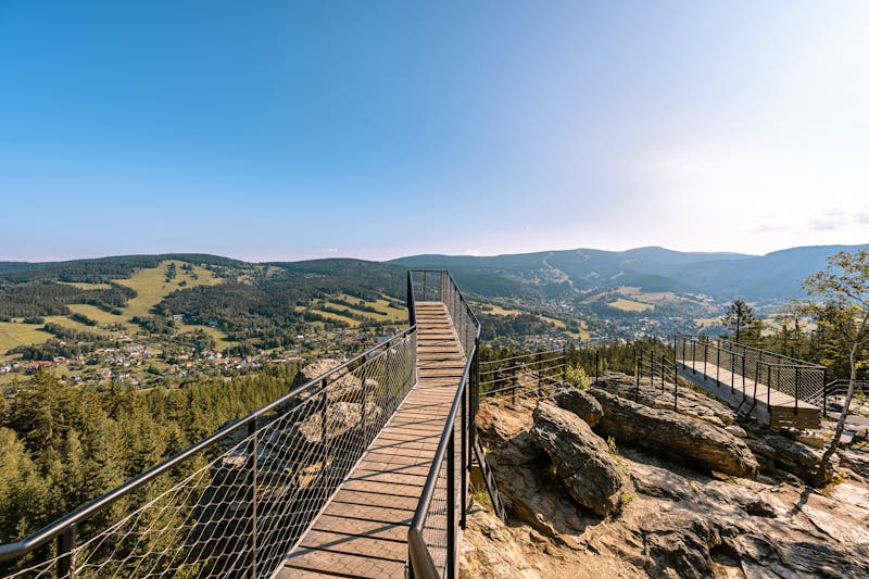 Straznik Felsen über Rokytnice nad Jizerou im tschechischen Riesengebirge - ©Jiri Castka - stock.adobe.com