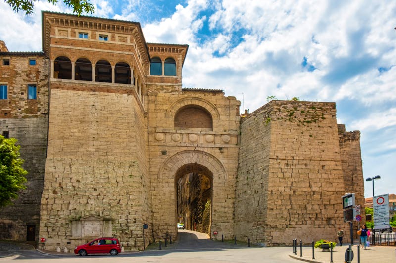 Arco Etrusco in der Stadt Perugia in Umbrien, Italien  - ©Art Media Factory - stock.adobe.com