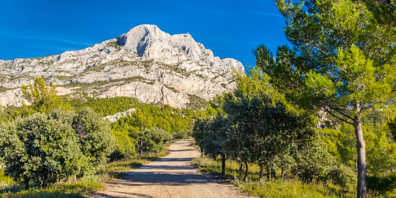 Montagne Sainte-Victoire in Provence, Frankreich - ©JeanLuc Ichard - stock.adobe.com