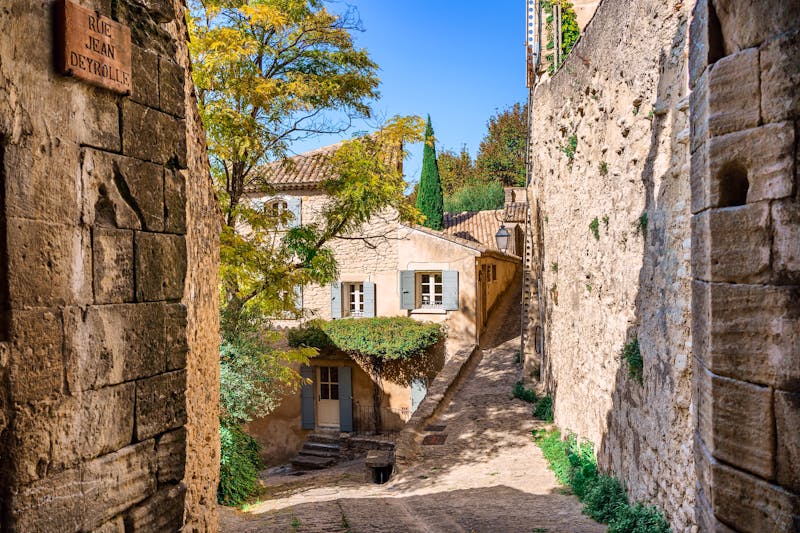Gassen des Bergdorf Gordes in der Provence, Frankreich - ©Marina - stock.adobe.com