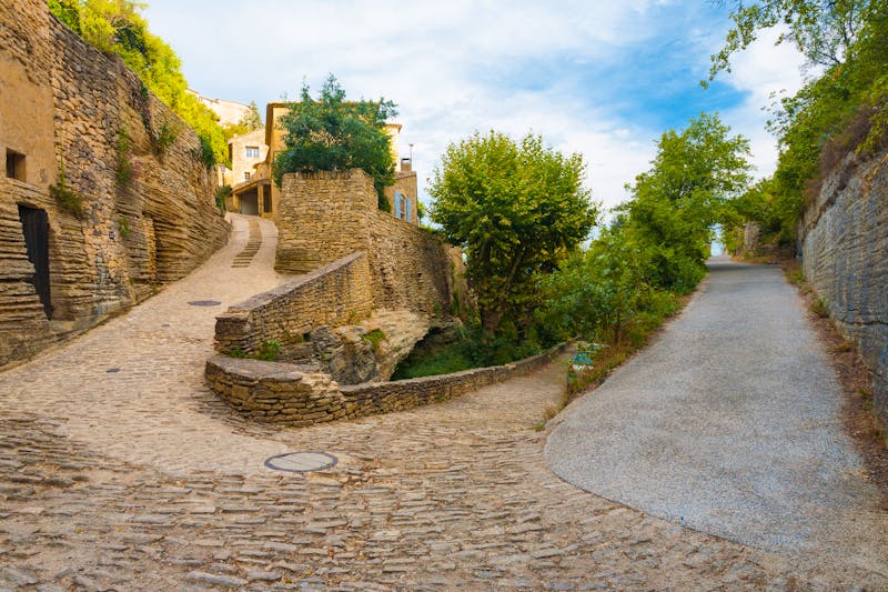 Wege des Bergdorf Gordes in der Provence, Frankreich - ©Usage with permission only (travelguy@dailytravelphotos.com)