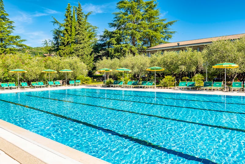 Außenpool im Oasi Park Hotel in Garda – ©Franchetto Matteo