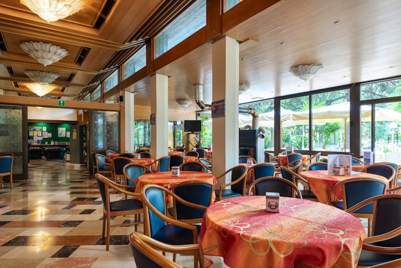Bar im Hotel Palme Komplex in Garda – ©Chincherini