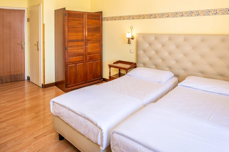 Zimmerbeispiel Komfort im Hotel Palme Komplex in Garda – ©Franchetto Matteo