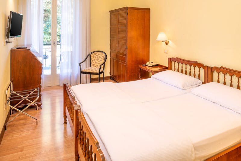 Zimmerbeispiel Standard im Hotel Palme Komplex in Garda – ©Franchetto Matteo