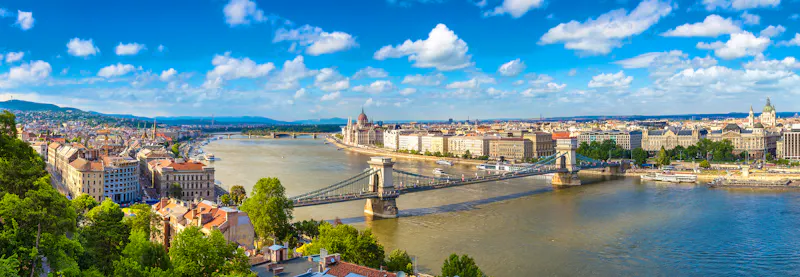 Budapest und die Donau - &copy;Sergii Figurnyi - stock.adobe.com