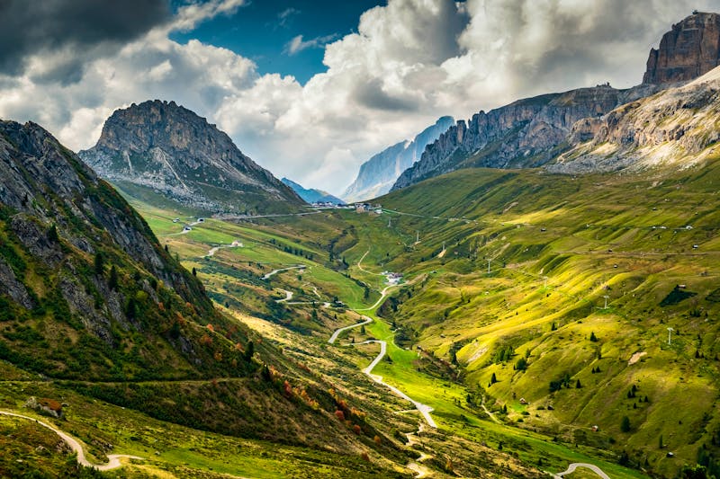 Dolomitenstraße, Pordoijoch im Südtirol, Italien  - ©mezzotint_fotolia - stock.adobe.com
