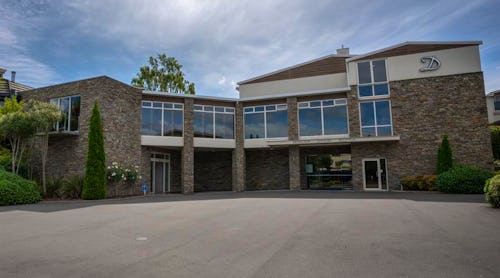 Distinction Luxmore Hotel Te Anau - von außen – © Distinction Luxmore Hotel Te Anau
