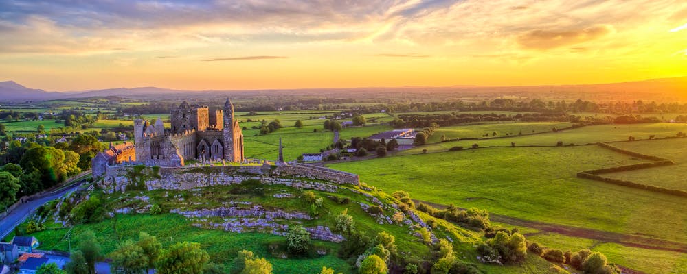 The Rock of Cashel in Cashel, Irland – © mikroman6 - stock.adobe.com