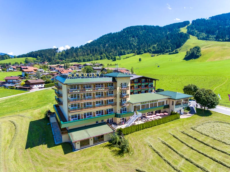Außenansicht Hotel Harfenwirt – ©Christophorus Reisen