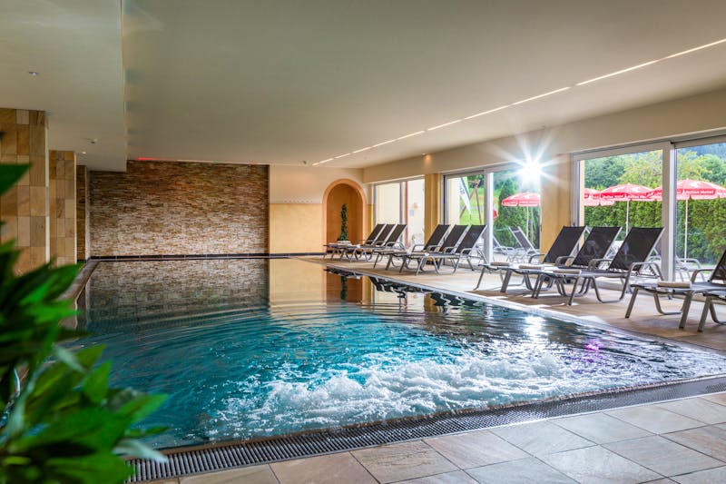 Schwimmbad im Hotel Harfenwirt – ©Christophorus Reisen