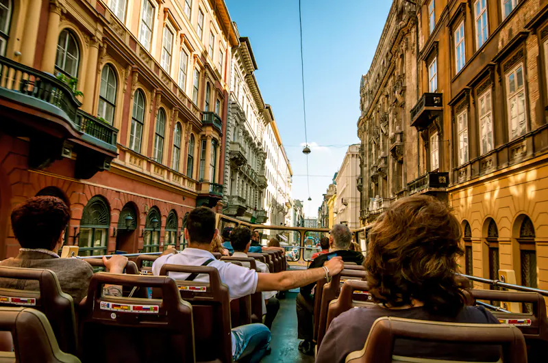 Stadtrundfahrt in Budapest - &copy;Alen Ajan - stock.adobe.com
