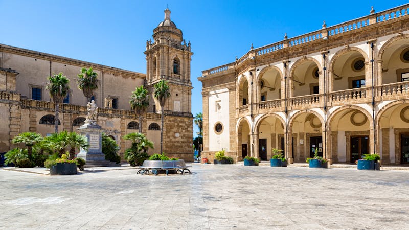 Mazara del Vallo in Sizilien, Italien - Platz der Republik (Piazza della Repubblica)   - ©francesca sciarra - stock.adobe.com