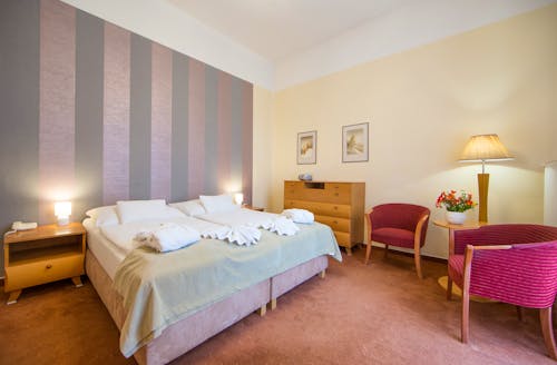 Franzensbad - Monti Spa Hotel - Zimmerbeispiel Doppelzimmer Komfort &ndash; &copy; romanknedlik.com