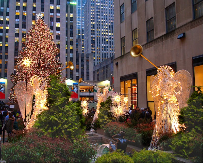 New York - Weihnachtsdekoration am Rockefeller Center  - ©Gary - stock.adobe.com